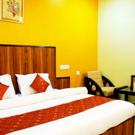Didi Hotel Lucknow Luaran gambar
